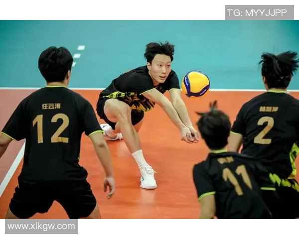 重庆排球队在亚运会上的团队协作表现值得称赞与反思